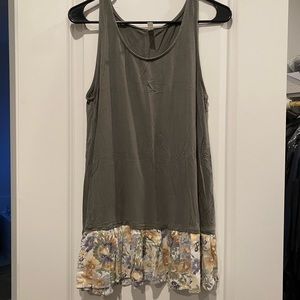 Emerald Tunic/Tabk - Medium